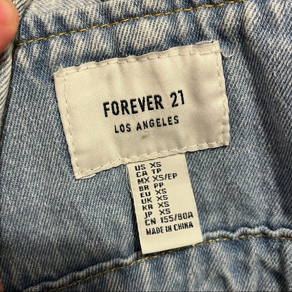 Retro 90s Forever 21 Light Wash Denim Distressed Overall Dress Womens Size XS - Picture 7 of 10